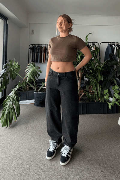 Hoodie Boxy Frisado + Polera Ribb + Jean Baggy Oxido Black Mujer