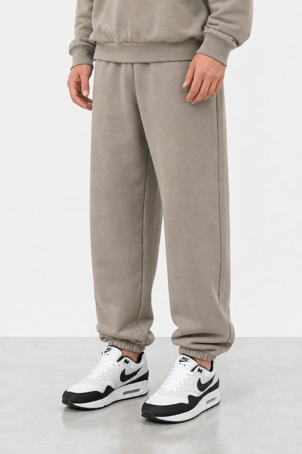 Hoodie Regular Frisado + Jogger Regular Frisado