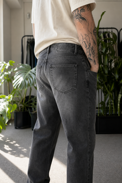 Jean Straight Old Black Hombre