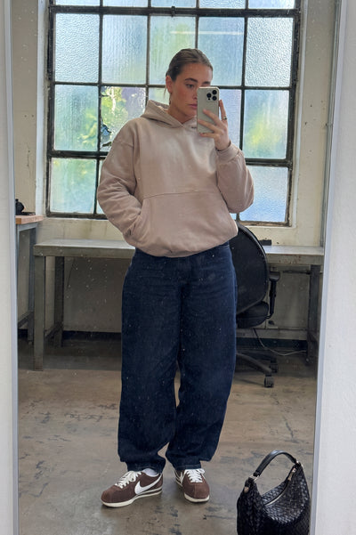 Canguro Boxy Frisado + Top Tiritas + Jean Baggy Classic