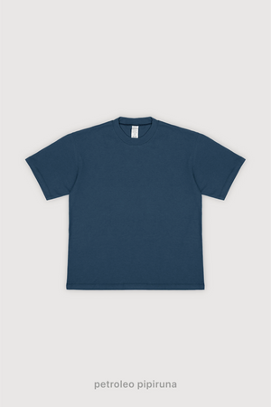 SS25 Remera Regular Fit PREMIUM - Petroleo Pipiruna