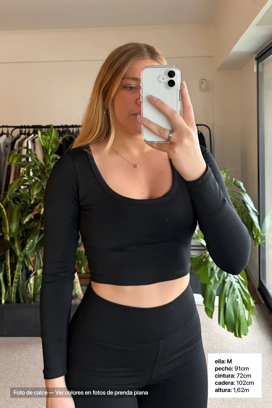 Sport Top Manga Larga - Negro