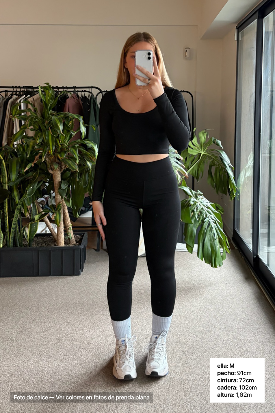 Sport Top Manga Larga - Negro