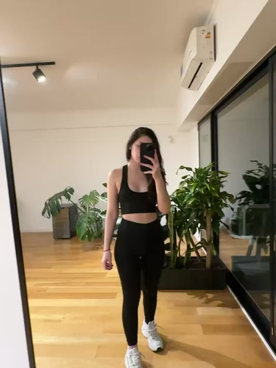 Sport Bra Escote - Negro
